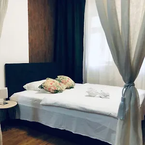 Luxury Zelny Trh 11 Appartamento
